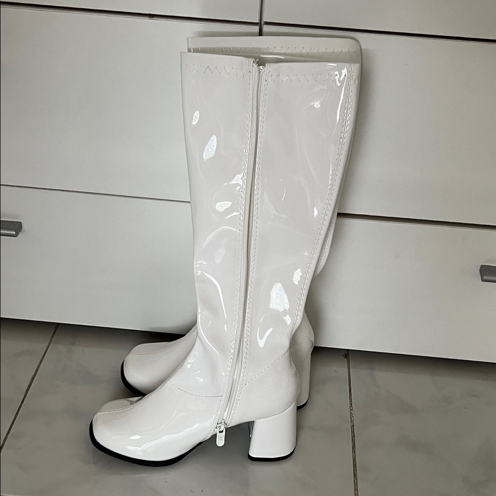 Gogo Knee high boots